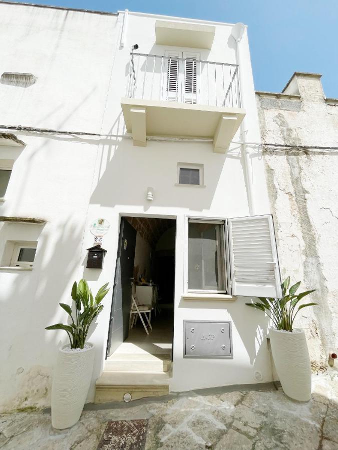 Mediterraneo House- Casa Nel Centro Storico Matino Exterior foto